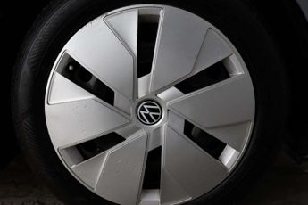 Volkswagen ID.3 Pro 58kWh Life Auto 5dr