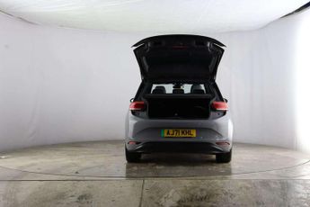 Volkswagen ID.3 Pro 58kWh Life Auto 5dr