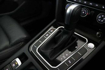 Volkswagen Passat 1.5 TSI EVO SEL DSG Euro 6 (s/s) 5dr