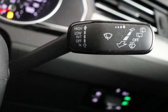 Volkswagen Passat 1.5 TSI EVO SEL DSG Euro 6 (s/s) 5dr