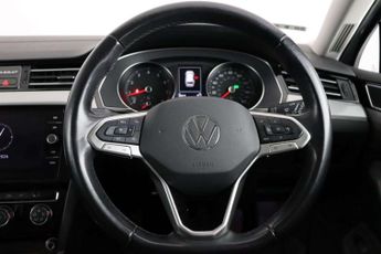 Volkswagen Passat 1.5 TSI EVO SEL DSG Euro 6 (s/s) 5dr