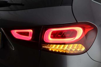 Mercedes-Benz GLA 2.0 GLA250 AMG Line (Executive) 8G-DCT Euro 6 (s/s) 5dr
