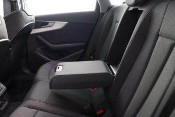 Audi A4 Avant 2.0 TDI 30 Technik S Tronic Euro 6 (s/s) 5dr