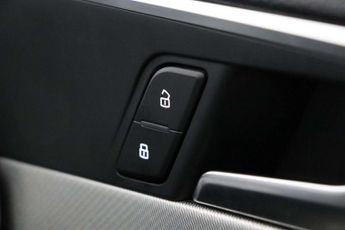 Audi A4 Avant 2.0 TDI 30 Technik S Tronic Euro 6 (s/s) 5dr