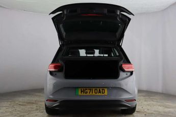 Volkswagen ID.3 Pro Performance 58kWh Life Auto 5dr