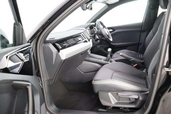Audi A1 1.0 TFSI 25 S line Sportback Euro 6 (s/s) 5dr