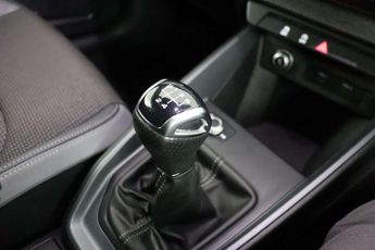 Audi A1 1.0 TFSI 25 S line Sportback Euro 6 (s/s) 5dr