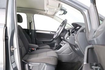 Volkswagen Touran 1.5 TSI EVO SE Family DSG Euro 6 (s/s) 5dr
