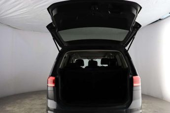 Volkswagen Touran 1.5 TSI EVO SE Family DSG Euro 6 (s/s) 5dr