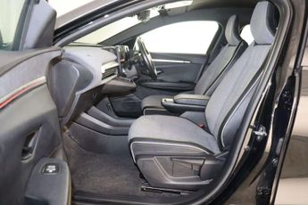 Renault Megane E-Tech 60kWh iconic Auto 5dr (optimum charge)