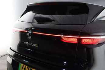 Renault Megane E-Tech 60kWh iconic Auto 5dr (optimum charge)
