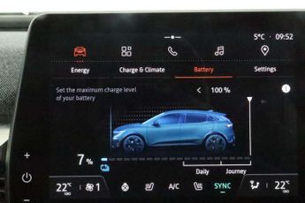 Renault Megane E-Tech 60kWh iconic Auto 5dr (optimum charge)