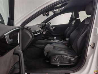 Audi A4 Avant 2.0 TDI 35 Black Edition S Tronic Euro 6 (s/s) 5dr