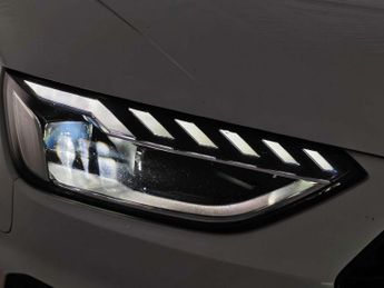 Audi A4 Avant 2.0 TDI 35 Black Edition S Tronic Euro 6 (s/s) 5dr