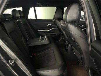 BMW 3 Series 2.0 330e 12kWh M Sport Touring Auto xDrive Euro 6 (s/s) 5dr