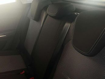 Vauxhall Grandland 1.2 Turbo Design Euro 6 (s/s) 5dr