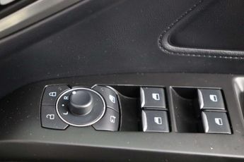 Ford Focus 1.0T EcoBoost Titanium Euro 6 (s/s) 5dr
