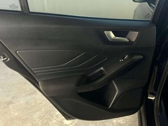 Ford Focus 1.0T EcoBoost Titanium Euro 6 (s/s) 5dr