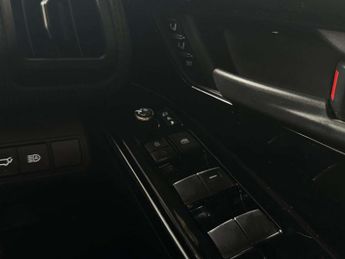 Toyota bZ4X 71.4kWh Vision Auto AWD 5dr (11kW OBC)