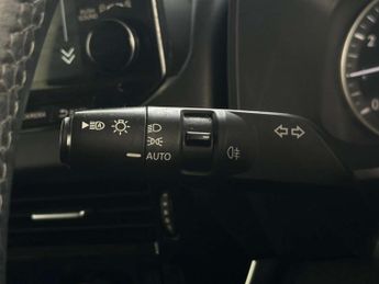 Nissan Qashqai 1.3 DIG-T MHEV N-Connecta Euro 6 (s/s) 5dr