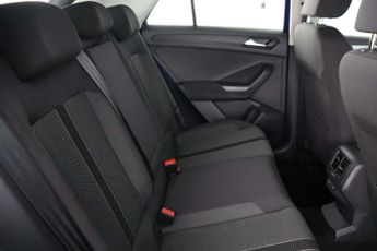 Volkswagen T-Roc 1.5 TSI Life SUV 5dr Petrol DSG Euro 6 (s/s) (150 ps)