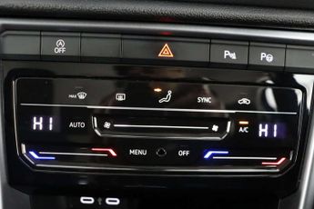 Volkswagen T-Roc 1.5 TSI Life SUV 5dr Petrol DSG Euro 6 (s/s) (150 ps)