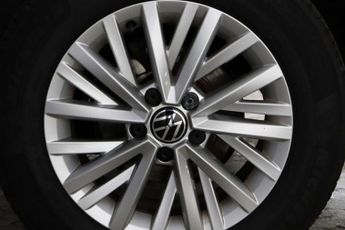 Volkswagen T-Roc 1.5 TSI Life SUV 5dr Petrol DSG Euro 6 (s/s) (150 ps)