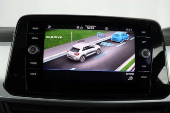Volkswagen T-Roc 1.5 TSI Life SUV 5dr Petrol DSG Euro 6 (s/s) (150 ps)