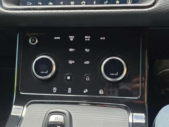LAND ROVER RANGE ROVER EVOQUE 2.0 Range Rover Evoque R-Dynamic S D Auto 4WD 5dr