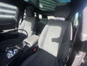 LAND ROVER RANGE ROVER EVOQUE 2.0 Range Rover Evoque R-Dynamic Auto 4WD 5dr
