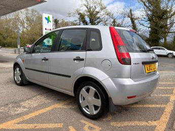 FORD FIESTA 1.4 Fiesta Zetec 5dr