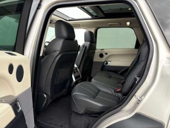 Land Rover RANGE ROVER SPORT 3.0 Range Rover Sport HSE SDV6 Auto 4WD 5dr