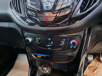 Ford B-Max 1.0T EcoBoost Zetec MPV 5dr Petrol Manual Euro 5 (100 ps)