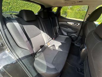 Nissan QASHQAI 1.3 Qashqai N-Connecta DiG-T Semi-Auto 5dr