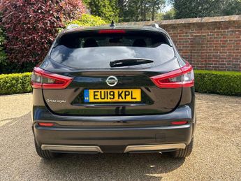 Nissan QASHQAI 1.3 Qashqai N-Connecta DiG-T Semi-Auto 5dr