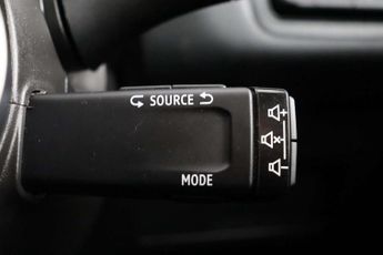 Renault Captur 1.6 E-TECH techno SUV 5dr Petrol Hybrid Auto Euro 6 (s/s) (145 p