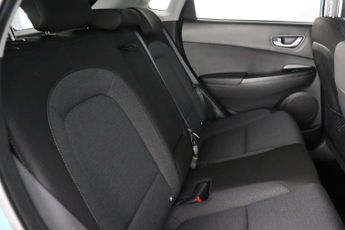 Hyundai KONA 39kWh Premium SUV 5dr Electric Auto (10.5kW Charger) (136 ps)