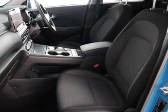 Hyundai KONA 39kWh Premium SUV 5dr Electric Auto (10.5kW Charger) (136 ps)