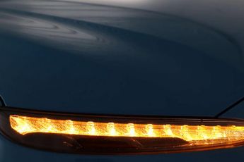 Hyundai KONA 39kWh Premium SUV 5dr Electric Auto (10.5kW Charger) (136 ps)