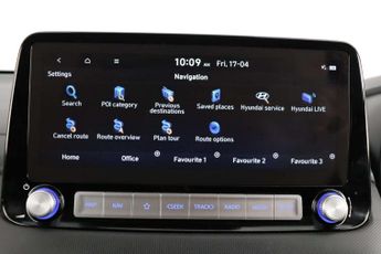 Hyundai KONA 39kWh Premium SUV 5dr Electric Auto (10.5kW Charger) (136 ps)