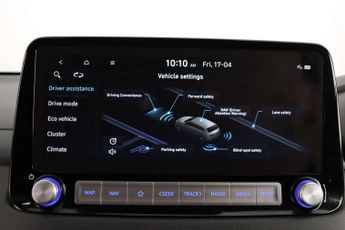 Hyundai KONA 39kWh Premium SUV 5dr Electric Auto (10.5kW Charger) (136 ps)