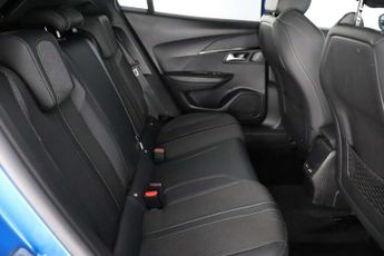 Peugeot E-2008 50kWh GT SUV 5dr Electric Auto (7kW Charger) (136 ps)