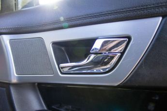 JAGUAR XF 2.2 XF R-Sport D Auto 4dr