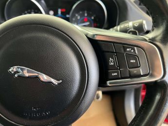 JAGUAR XF 2.0 XF R-Sport D Auto 4dr