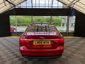 JAGUAR XF 2.0 XF R-Sport D Auto 4dr