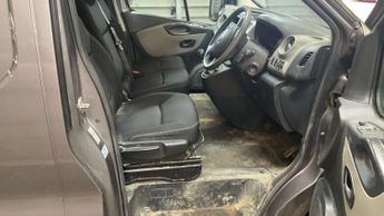 RENAULT Trafic 1.6 dCi ENERGY 29 Business+ Panel Van 5dr Diesel Manual LWB Stan