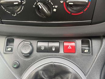 PEUGEOT PARTNER 1.6 Partner 850 Professional HDi