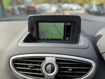 Renault CLIO 1.1 Clio Dynamique TomTom TCe 3dr