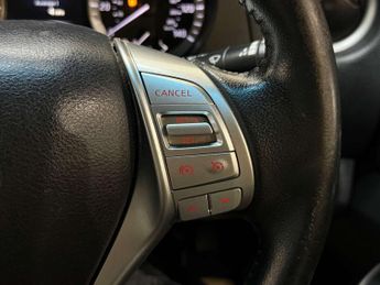 Nissan NP300 NAVARA 2.3 NP300 Navara N-Connecta dCi 4WD