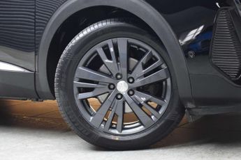 PEUGEOT 5008 1.5 5008 Allure Premium Blue HDi S/S Auto 5dr